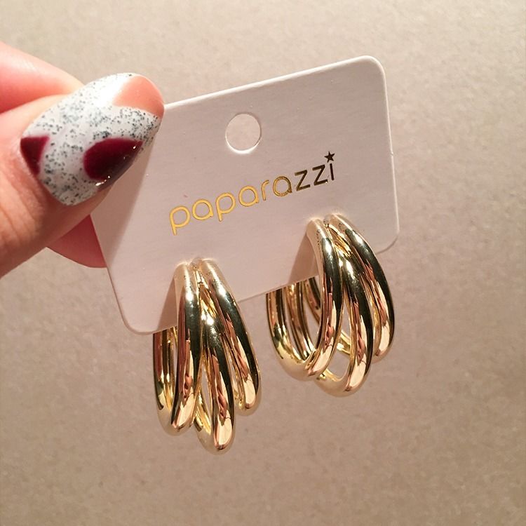 Earrings femininity South Korea East Gate Korean drama boyfriend song Huiqiao same type of metal ring earrings