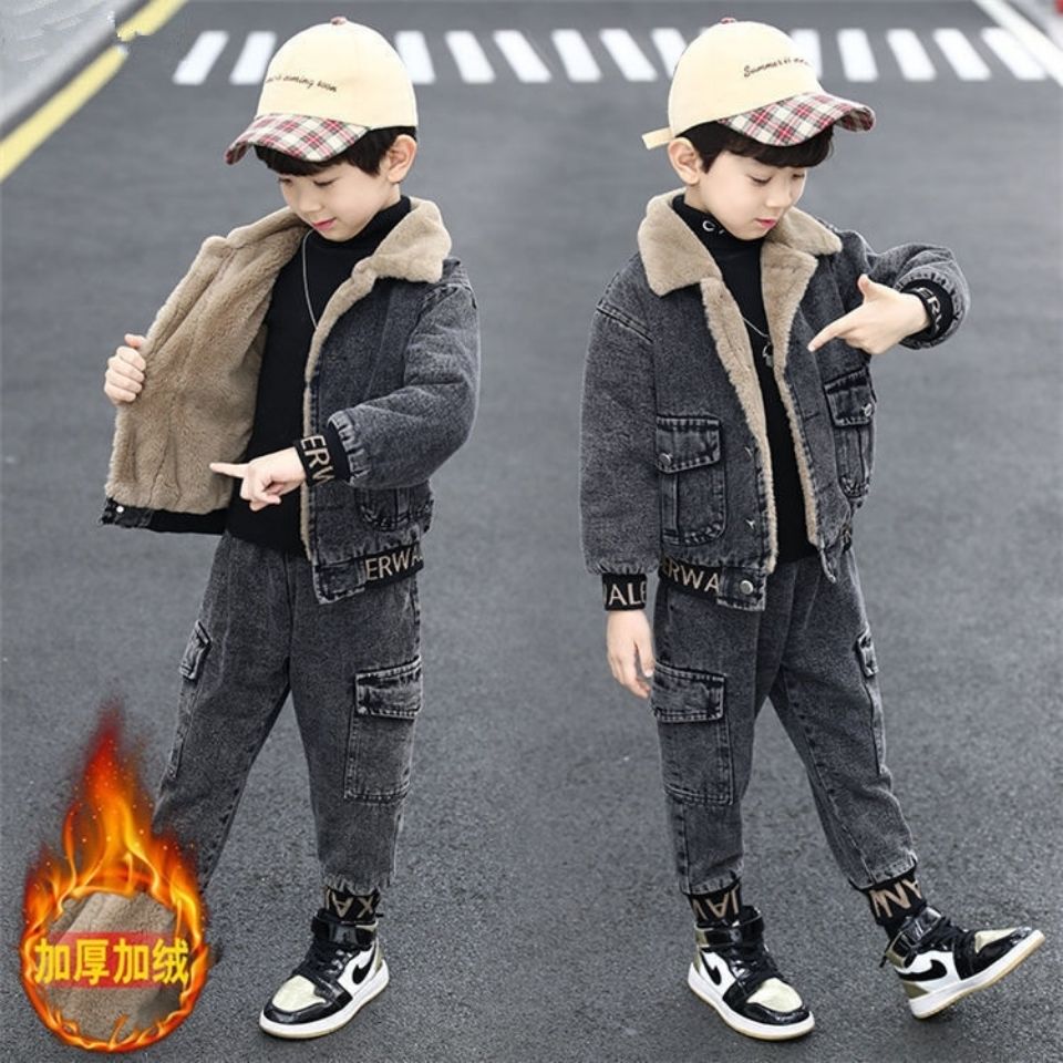 Boys' Plush suit 2020 new medium and large children's handsome children's winter wear thickened foreign style boy jeans two piece set