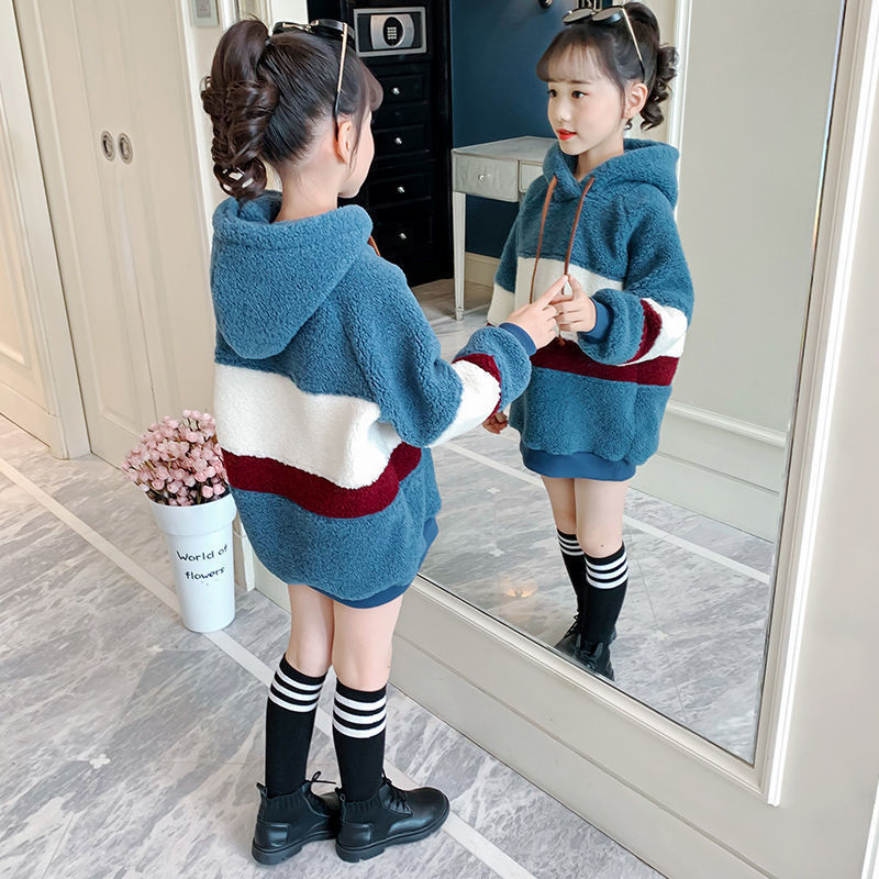Girls' autumn and winter wear Plush sweater 2020 new style children's foreign style coat medium and large children's clothing girls' top thickening trend