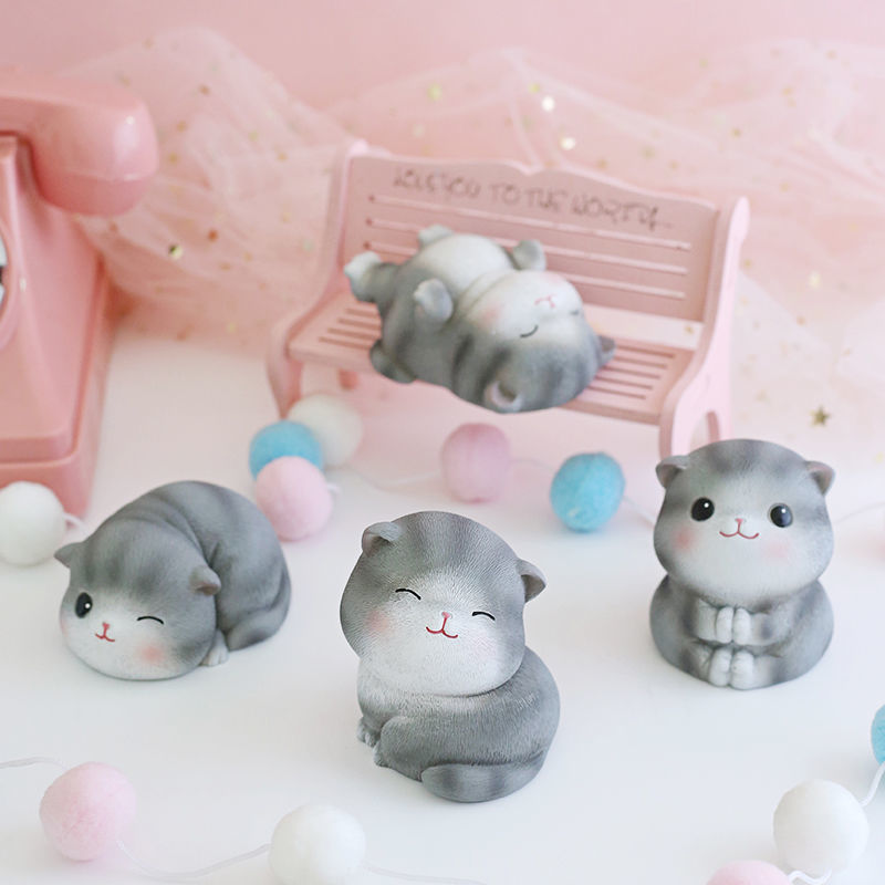 Cute cat ornaments creative resin car decoration cure small Japanese office desk top birthday gift