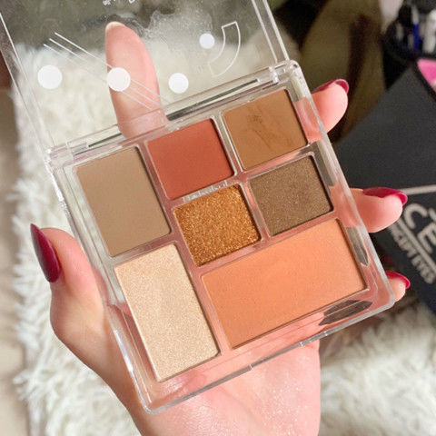 Fun seven color eyeshadow, high gloss, blush, dressing, an integrated dish, pearlescent, matte INS, super fire student net red.