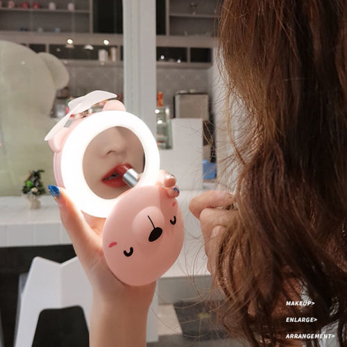 Tiktok ins pig makeup mirror, mirror, lamp, charge, carry a lovely LED lamp, warm hand mirror, artifact.
