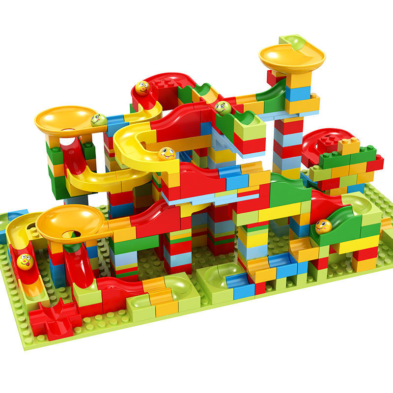 Compatible with Lego building blocks and small particle slide assembly to benefit intelligence and develop LEGO matching toys for boys and girls
