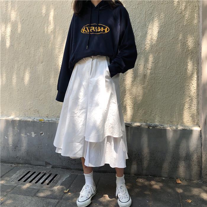 Half skirt women's autumn and winter new Korean version of Hong Kong Style loose high waist show thin, versatile half length skirt women's A-line skirt