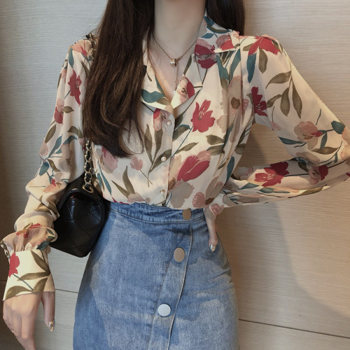 Controlled price 36 yuan ~real price Vintage Port wind single-row chiffon shirt with broken flowers