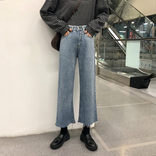 Take a live photo of a new all-around high waist jeans for women in Korean version