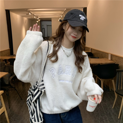 Real price! Korean autumn and winter letter embroidered round neck loose Pullover Plush sweater sweater