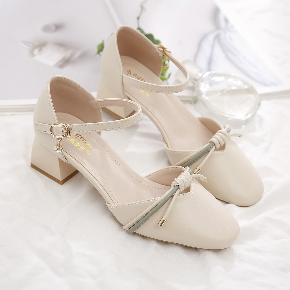 Pair with high heeled sandals in summer
