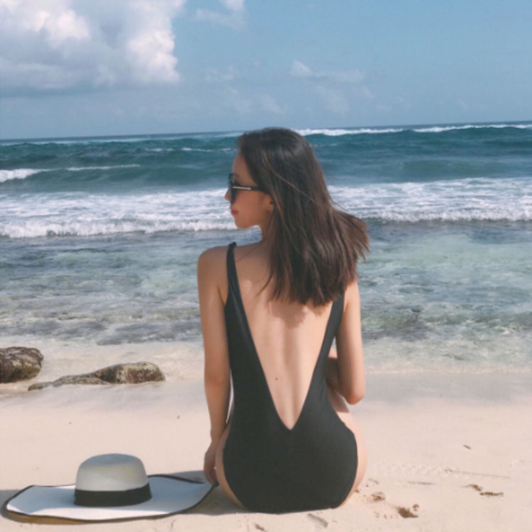 Korean black simple open back sexy cover belly triangle V-neck hot spring beach resort swimsuit one piece swimsuit woman