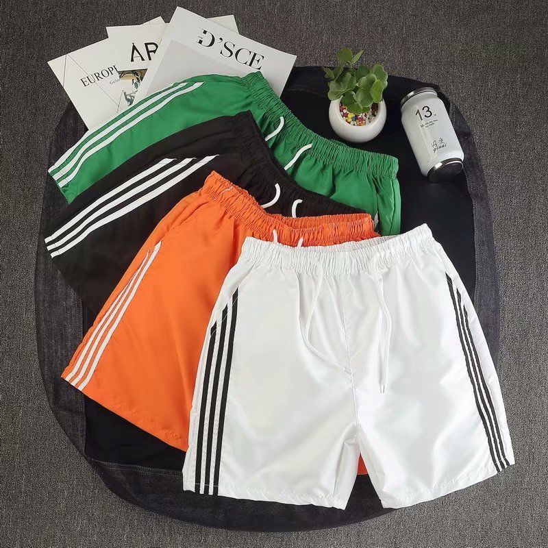 Summer beach pants men's sports shorts students' Korean loose casual pants men's youth pants wear large underpants outside