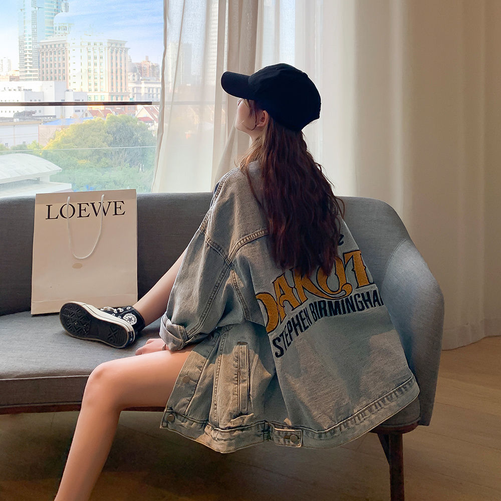 Denim jacket female students Korean version loose 2020 autumn new heavy industry letter embroidery Hong Kong flavor medium length top
