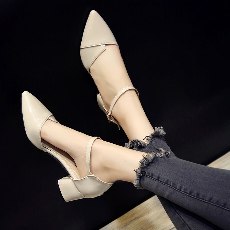 Sandals female students Korean version 2020 spring and autumn new shoes women sandals high heels women thick heels pointed shoes women