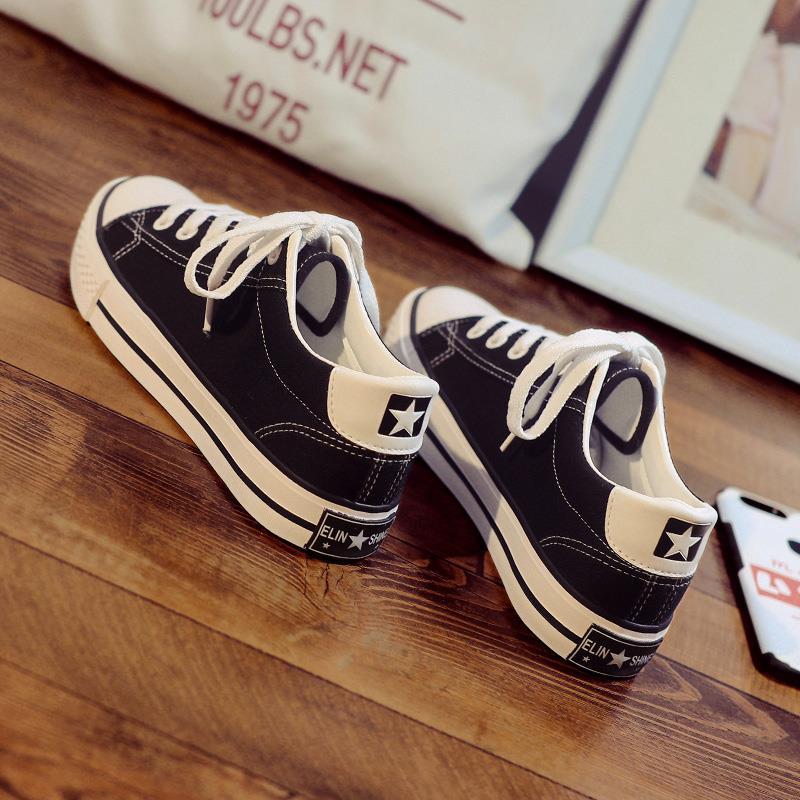 Small white canvas shoes female ulzzang versatile student board shoes 2020 fashion shoes new Korean spring and autumn black cloth shoes