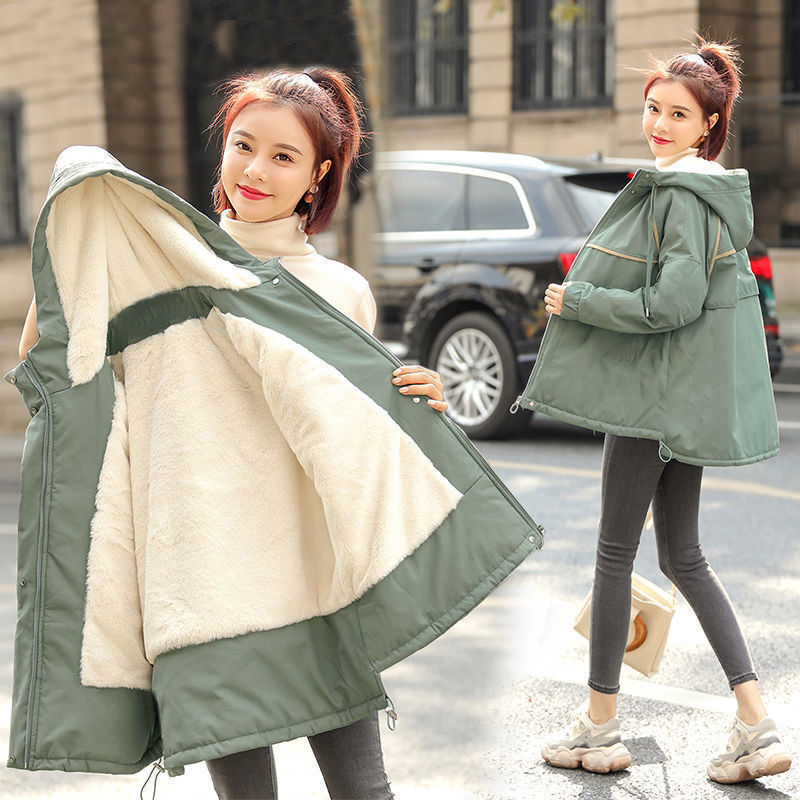 Warm style overcomes women's fashion in autumn and winter 2020
