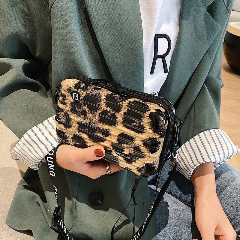 Mobile phone box, small bag, travel case, small bag, makeup bag, Korean version, tiktok, cross bag