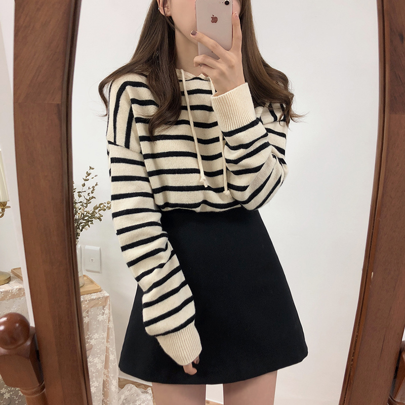 South Korea chic autumn winter, Korean version of the stripes, stripes, color sleeves, hooded long sleeved sweaters