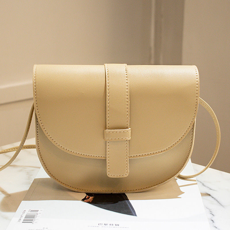 Women's bag 2020 new fashion Korean single shoulder bag simple fashion versatile saddle bag small fresh mobile phone bag