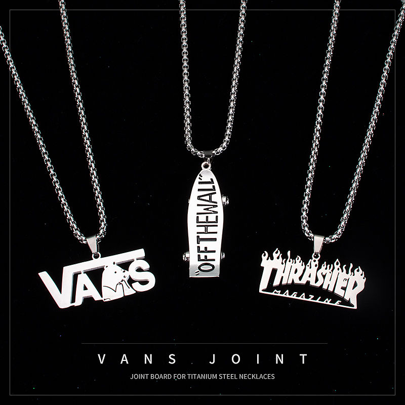 European and American titanium steel necklaces Korean jewelry for boys and girls hip hop pendant Street personality punk disco