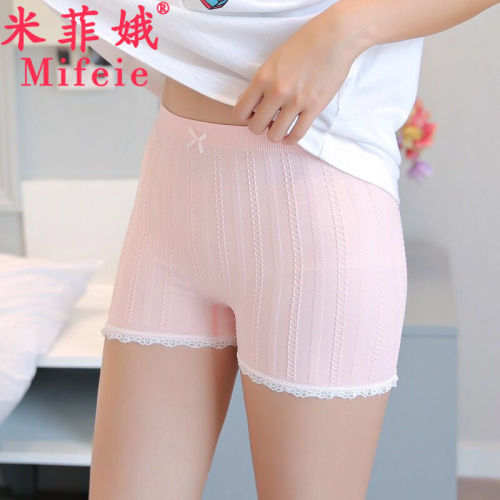 Lace Edge Safety pants for women wear light proof medium waist boxer underwear for students