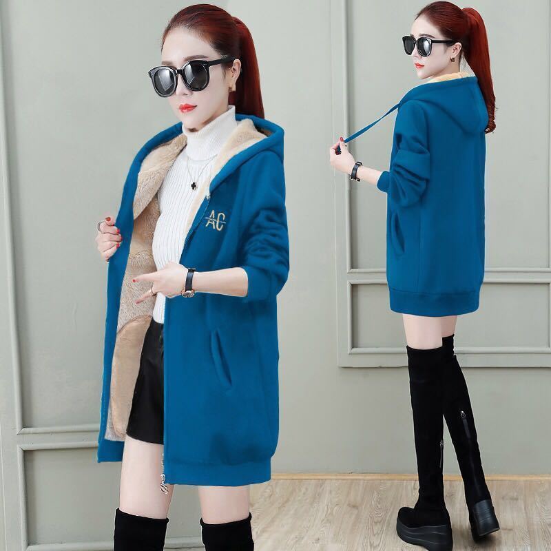 Plush & amp; thickened medium length sweater women's new winter loose size hooded Korean cardigan casual coat