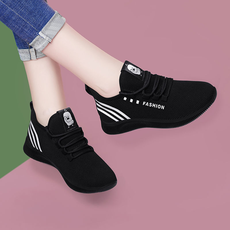 New old Beijing cloth shoes women's shoes flat bottomed middle-aged and elderly leisure running shoes light mesh shoes non slip walking shoes single shoes