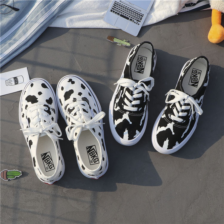 New autumn Korean student versatile cow canvas shoes female zebra grain small white shoes Hong Kong Style skateboard shoes