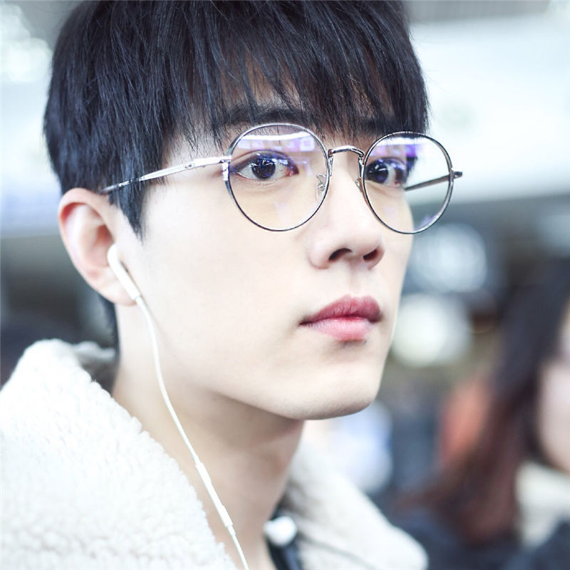 Xiao Zhan same glasses female student Korean version myopia blue ray radiation proof flat lens diopterless net red eye frame male