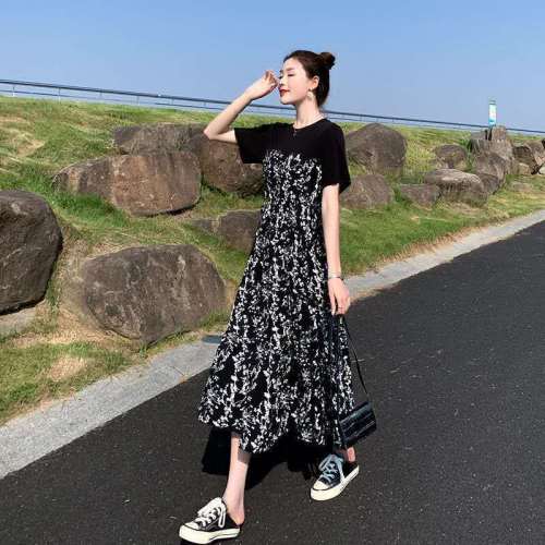 Dress women's 2020 summer dress new Hepburn style medium length splicing floral skirt temperament high waist shows thin long skirt summer