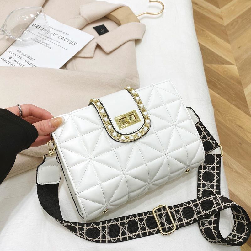 High level gannet red bag women's new fashion Korean versatile ins Xiaoxiang one shoulder slanting cross small square bag