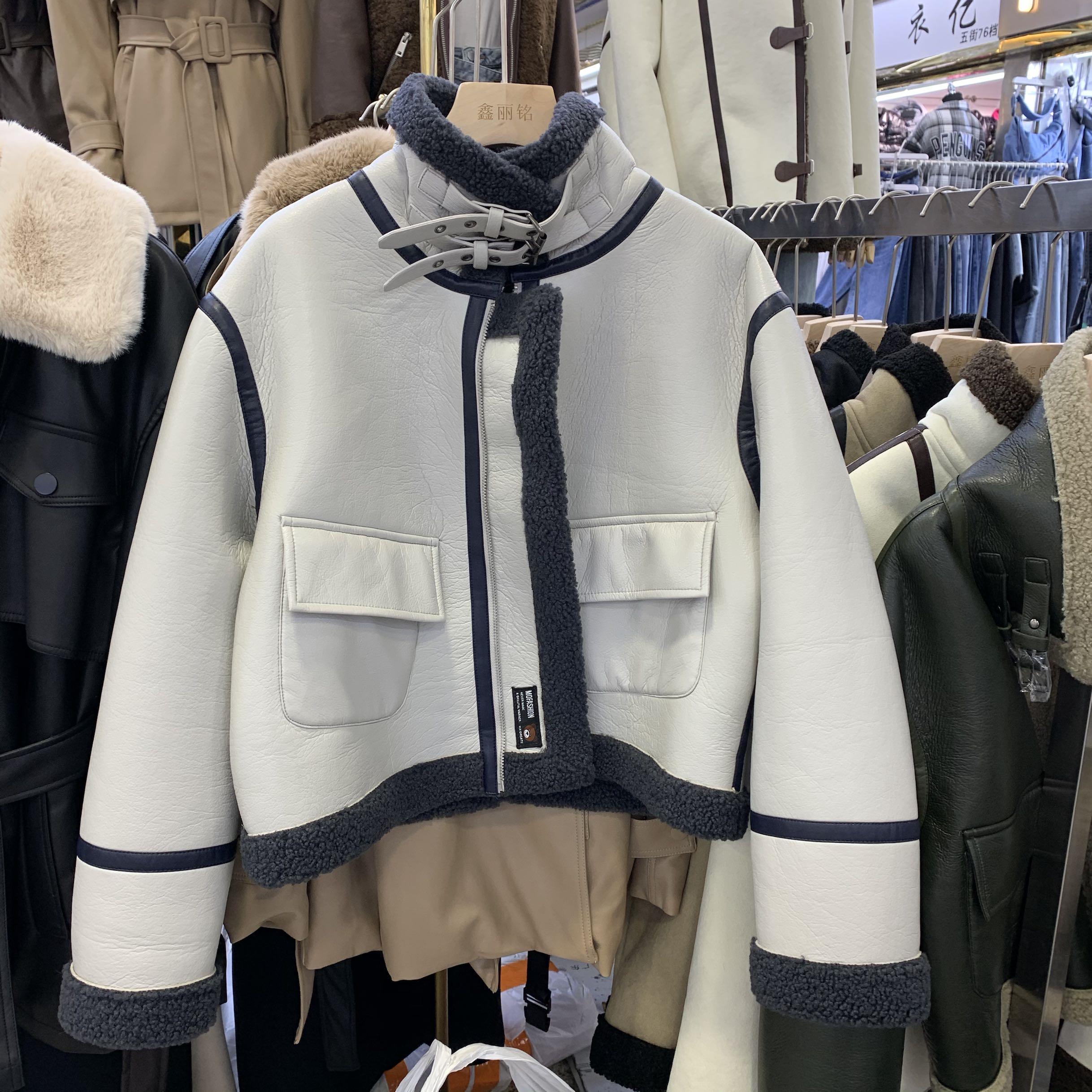European and American winter new loose retro thick imitation lamb wool contrast color motorcycle stand collar long sleeve short coat female