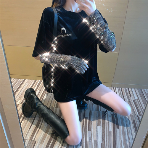 Real shot real price ~ Hong Kong Style age reduction fashion moon hot diamond splicing long sleeve T-shirt loose medium and long base coat female