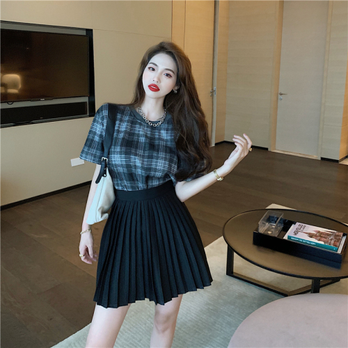 Real price! Versatile Korean high waist solid age reducing pleated skirt A-line skirt shows thin skirt