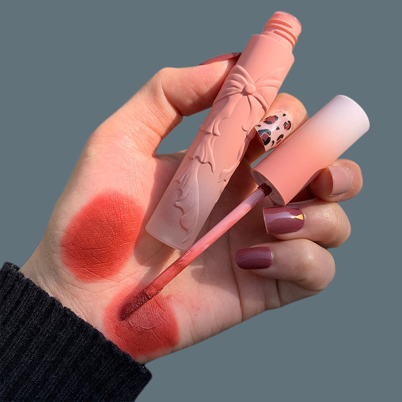 Embossed bow lip mud matte face velvet Lip Glaze lasting non fade non stick cup student party plain lipstick