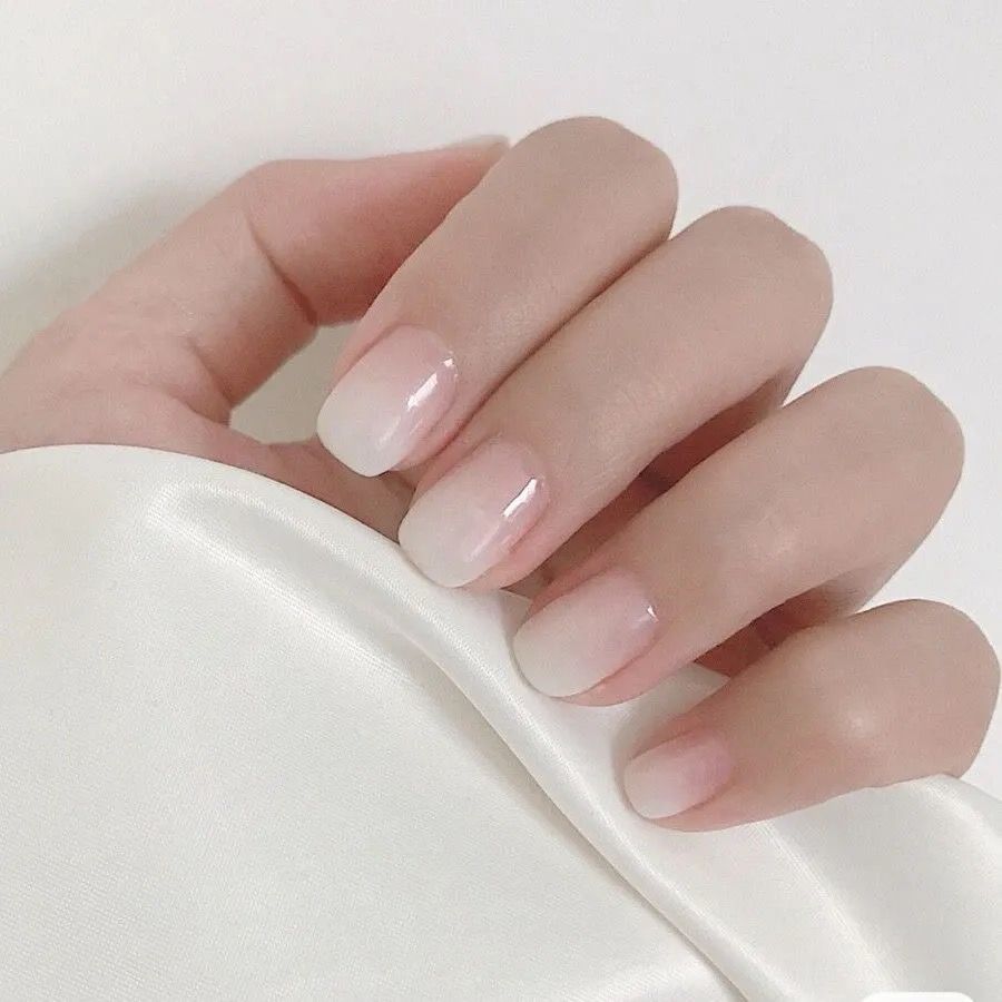 Tasteless] nail polish without baking, fast drying, Bai Bing's protein coated student's sequins, quicksand, manicure.