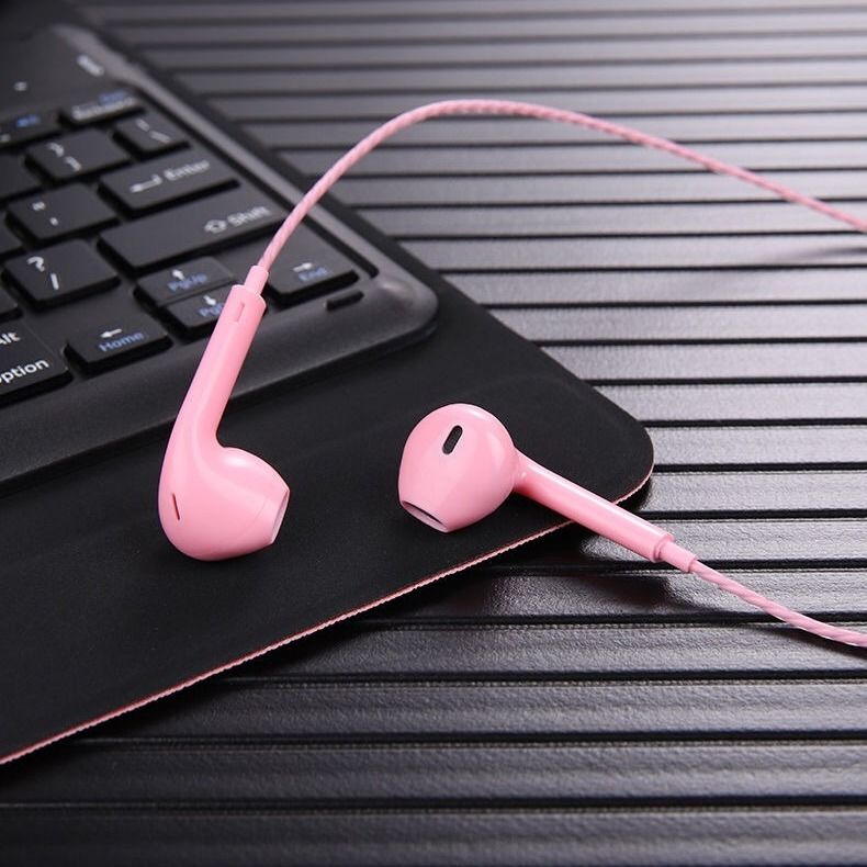 Cable earphone general Apple Android earphone cable karaoke game in ear earplug running sports music ear mark