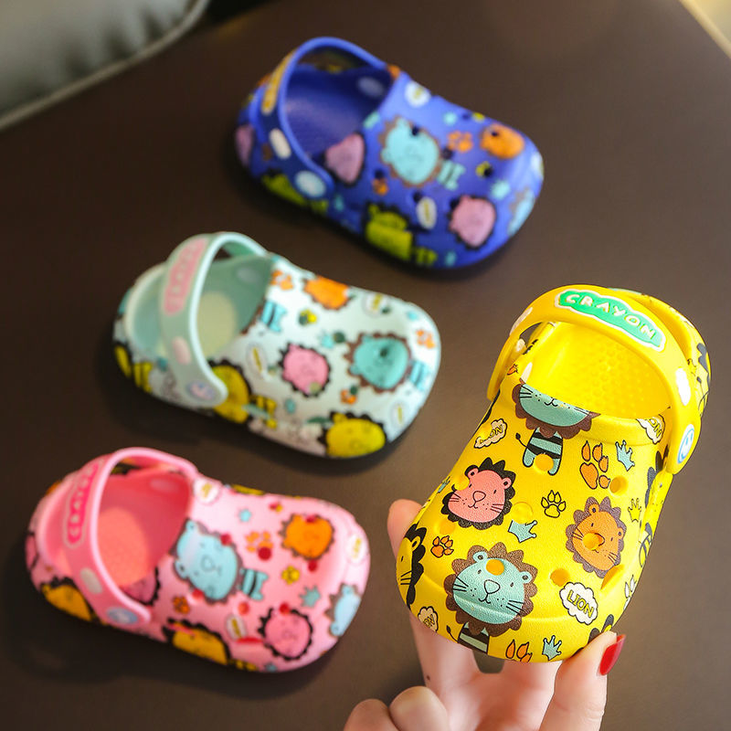 Children's walking shoes 1-3 years old 2021 new summer non slip soft soled boys and girls' Baotou Sandal