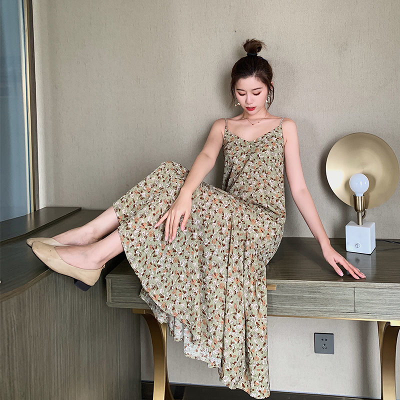 Floral suspender dress 2021 new summer skirt fairy super Sen French lovely long skirt looks thin