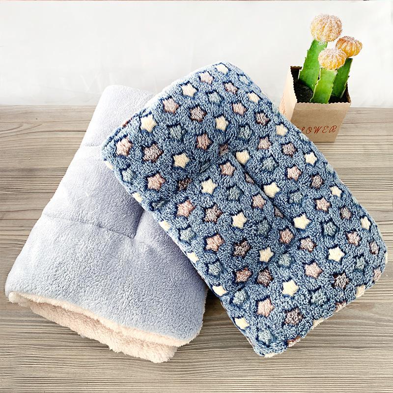 Dog mat winter cat blanket autumn winter dog's nest cartoon cat's nest sleeping with cotton quilt warm sleeping mat