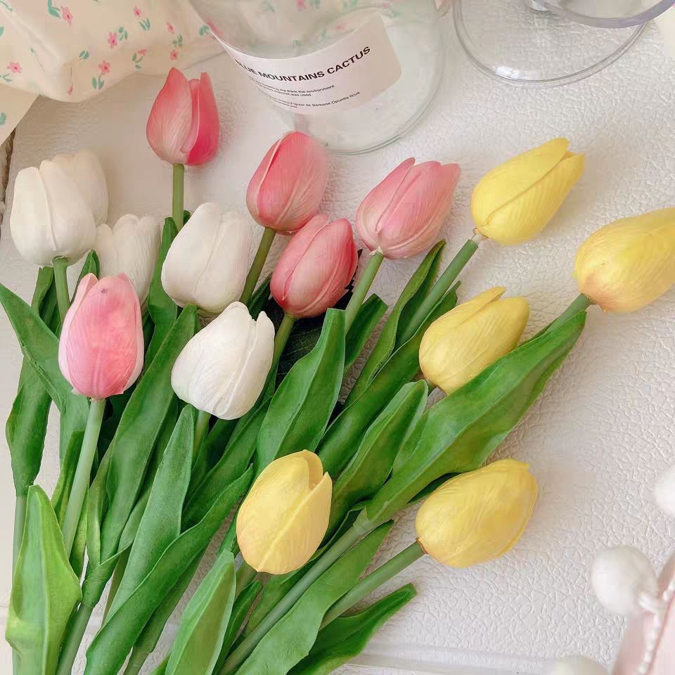 Tulip simulation flower vase desktop decoration in living room room room decoration fake bouquet Photo Props