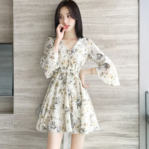 Ultra short dress 2020 spring new high waist small 150cm French minority skirt with beautiful flowers