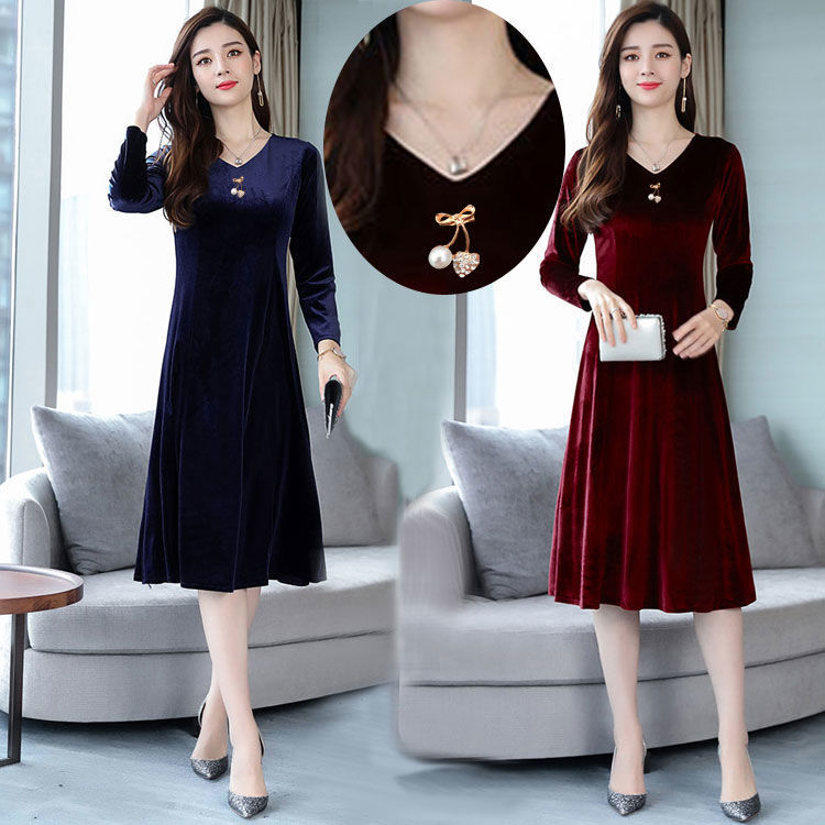 2020 new women's clothing spring and autumn golden velvet middle and long loose cover belly big size dress for the middle and old