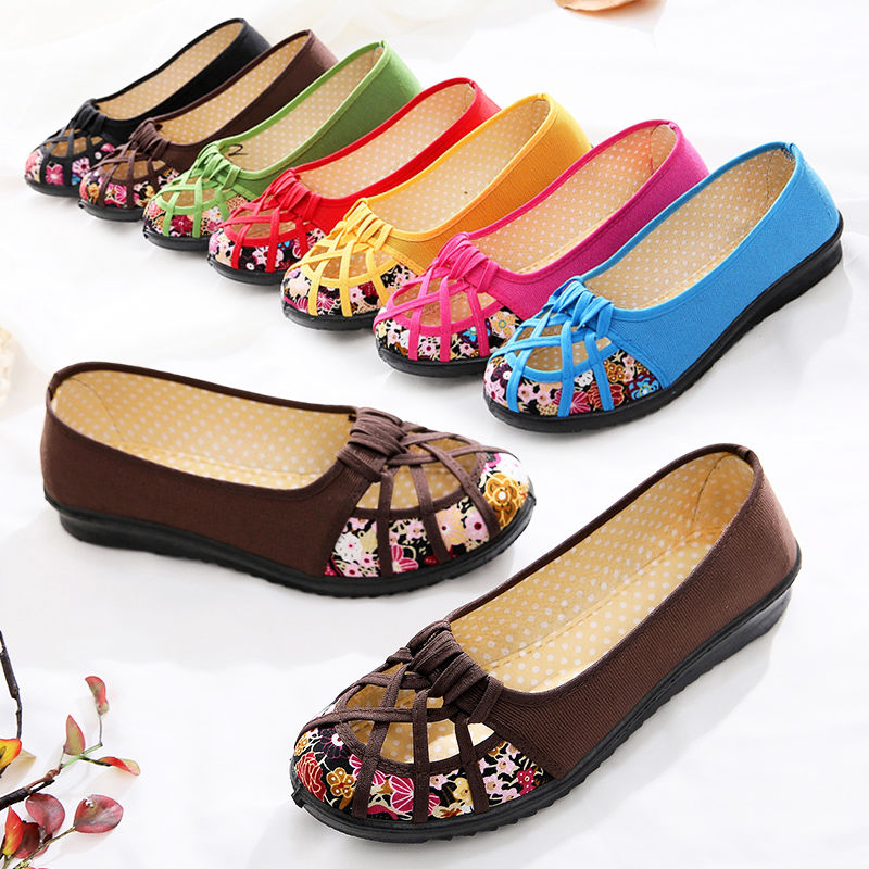 Old Beijing cloth shoes women's shoes spring and summer cut out women's shoes flat bottomed women's shoes Baotou women's net shoes breathable mother sandals women's shoes