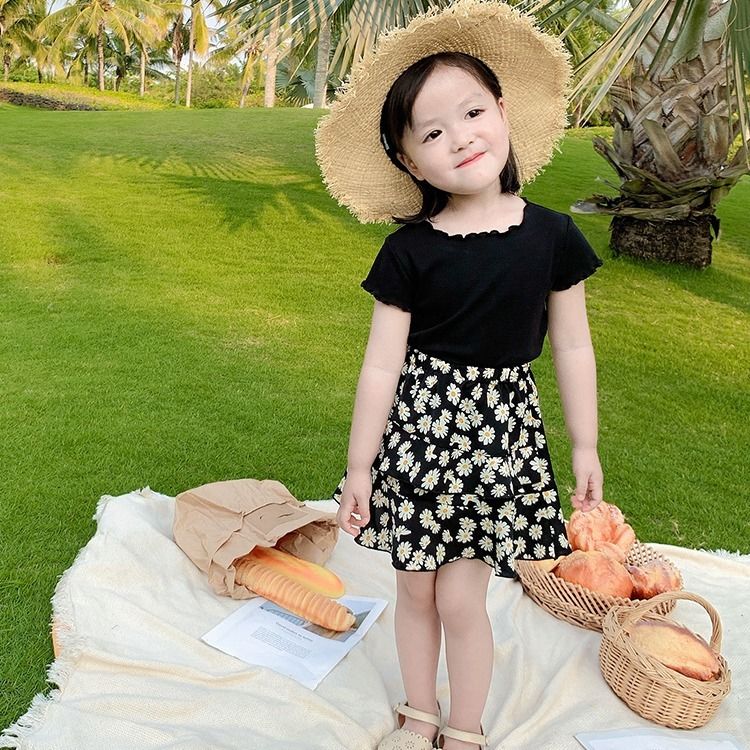 Children's summer wear new children's T-shirt girl's milk silk short sleeve jacket with wooden ear edge