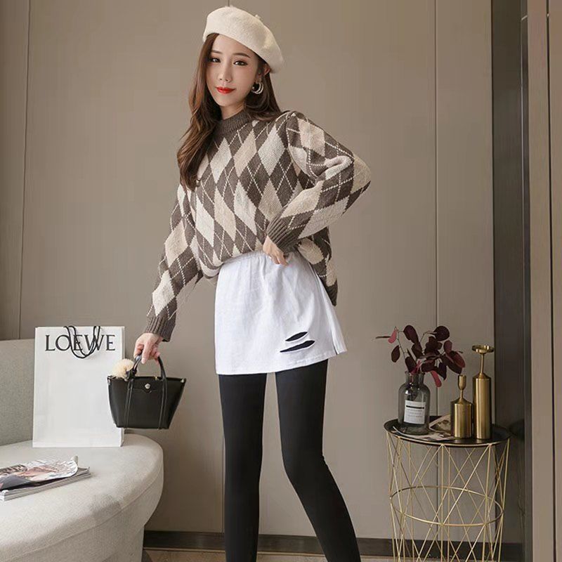 1 / 2 pieces of small fart curtain children's sweater, bottom artifact, fold and wear fake hem to cover fart curtain, female student's versatile short skirt