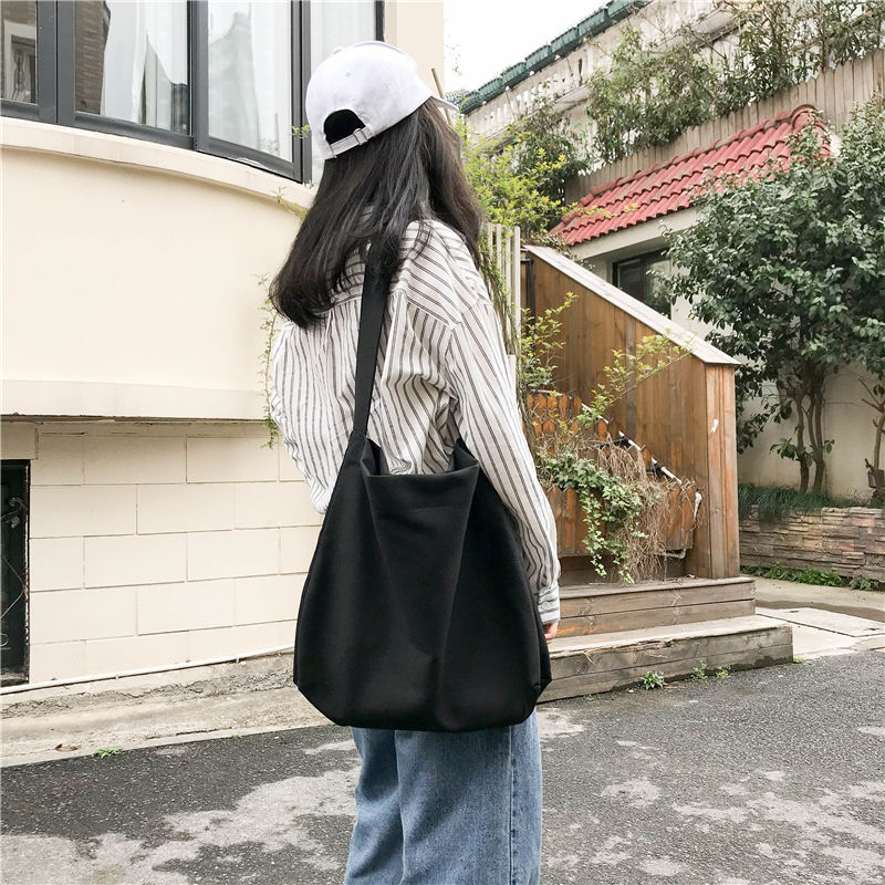 New Korean version of Harajuku art canvas straddling ulzzang simple large capacity schoolgirl bag