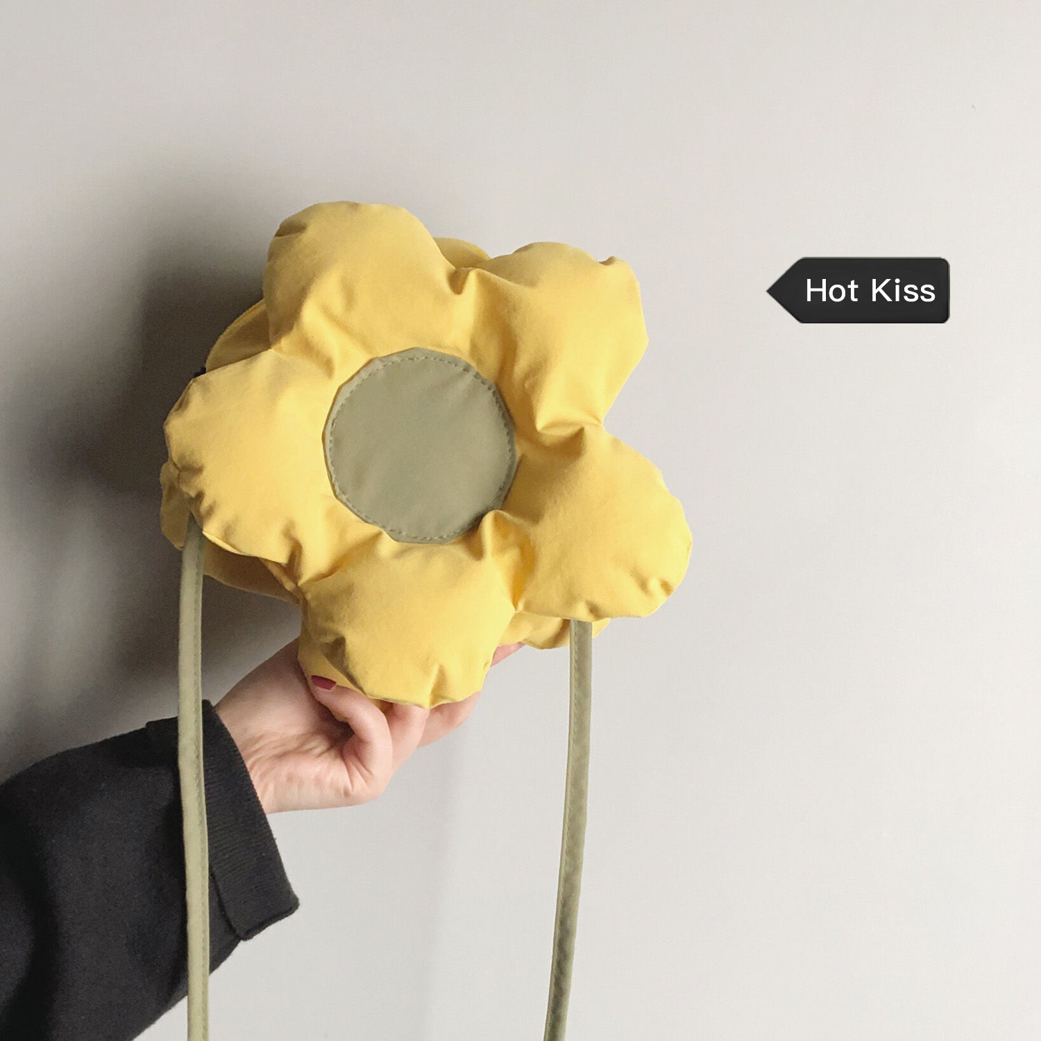 Net red cute girl flower small bag women's new fashion Versatile Single Shoulder Messenger canvas bag