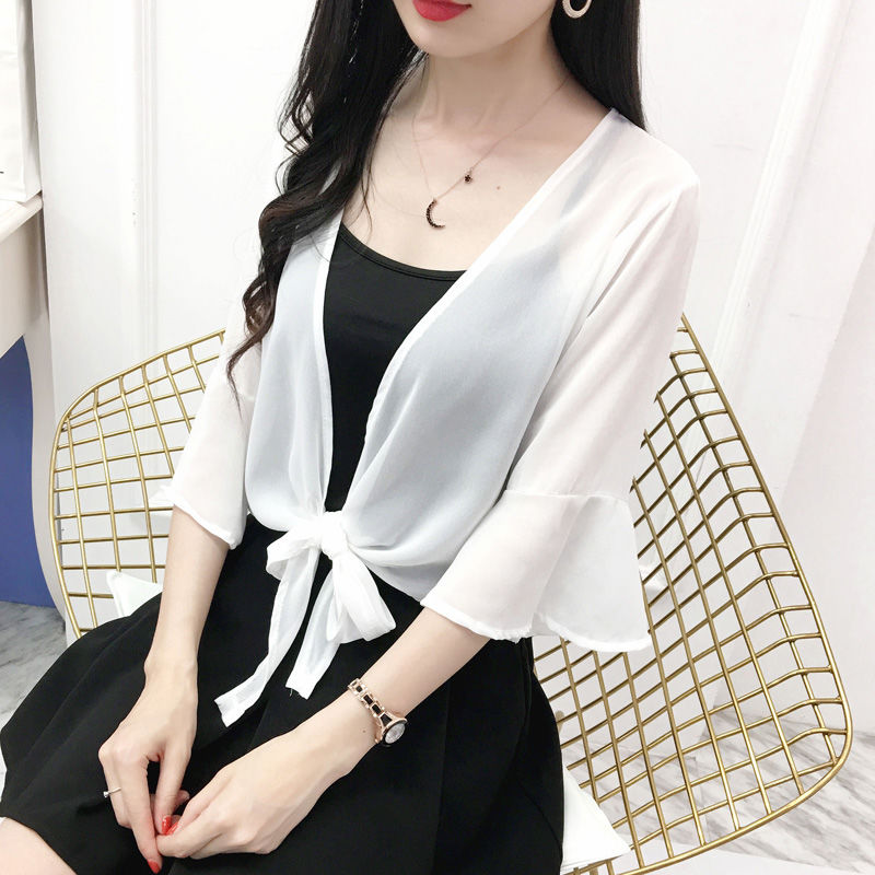 Chiffon shawl coat women's summer versatile small cantilevered short sleeve sunscreen thin style with short cardigan
