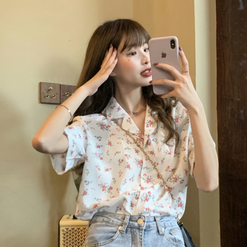 Summer new Korean version shows thin and versatile print suit collar Short Sleeve Chiffon Shirt Top Women's student style