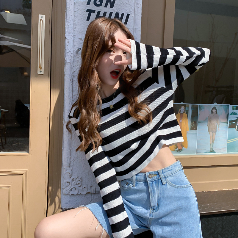 Real shooting and real price new Korean round neck versatile striped Knitted Top short sunscreen blouse women
