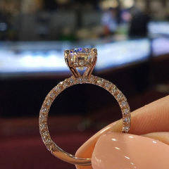 Real shot European and American fashion women sell flash diamond round Princess ring propose diamond ring ring